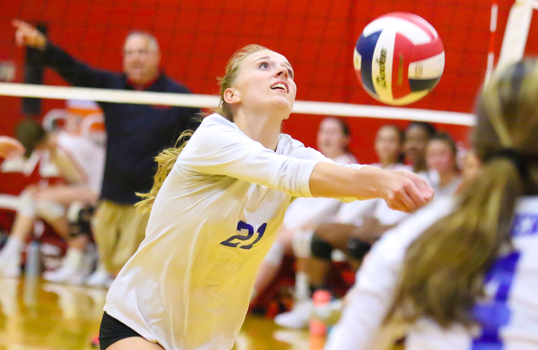 Incarnate Word vs. Lutheran St. Charles girls volleyball